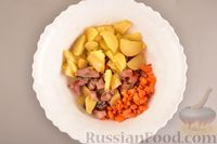 Картофельный салат с сельдью, морковью и яблоком