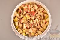 Пирог с яблоками, грушами и орехами